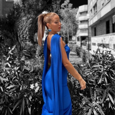 PREVENTA VESTIDO ESCOTE V AZUL KLEIN