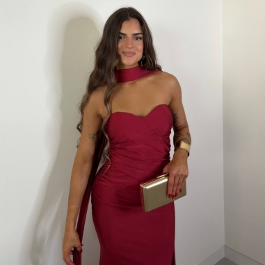 VESTIDO GARGANTILLA VINO