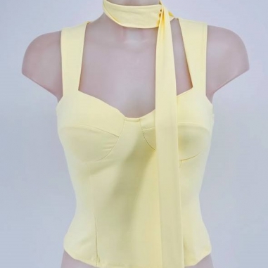 TOP ESCOTE CORAZÓN + LAZADA AMARILLO