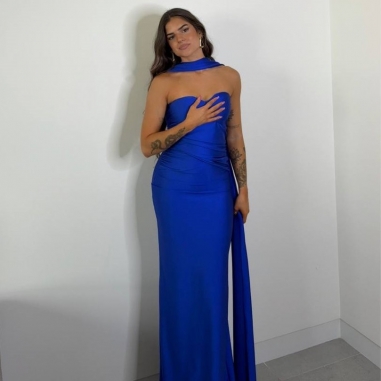 VESTIDO GARGANTILLA AZUL KLEIN