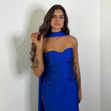 VESTIDO GARGANTILLA AZUL KLEIN