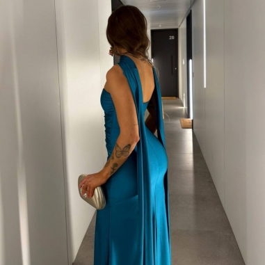 VESTIDO GARGANTILLA PETRÓLEO