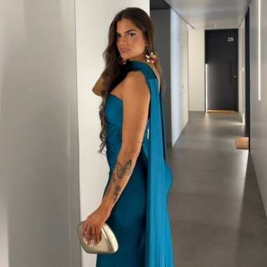 VESTIDO GARGANTILLA PETRÓLEO