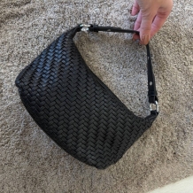 BOLSO TRENZADO NEGRO