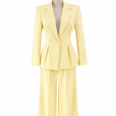 CONJUNTO TRAJE AMARILLO MANTEQUILLA