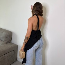 BLUSA ASIMÉTRICA VOLANTE NEGRA