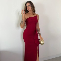 VESTIDO PALABRA DE HONOR VOLANTE VINO