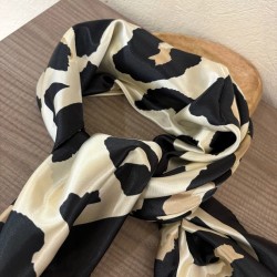 PAÑUELO ANIMAL PRINT OSCURO