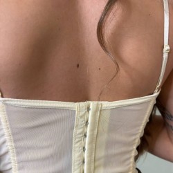 CORSET ENCAJE AMARILLO